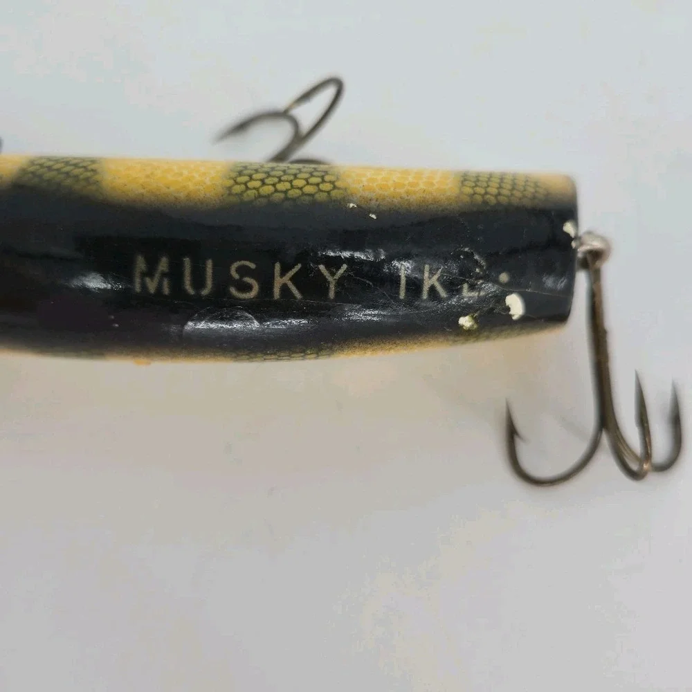 Vintage Musky Innovations IK Fishing Lure 5